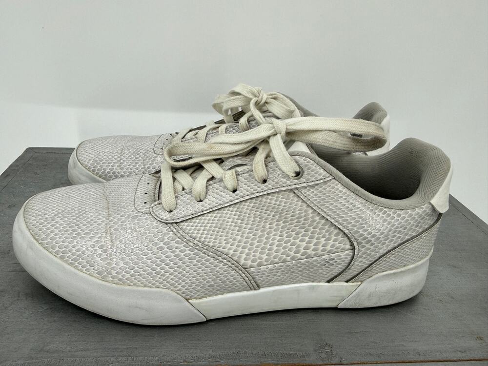 Adidas Women's White Gray Snakeskin Print Spikeless Soft Golf Shoes Size 9